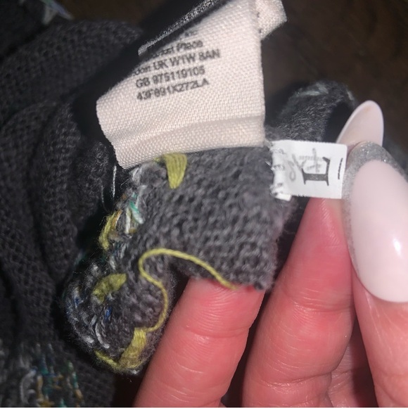 Free people embroidered knit gray top sweater cape boho printed fall casual moth - Picture 6 of 9